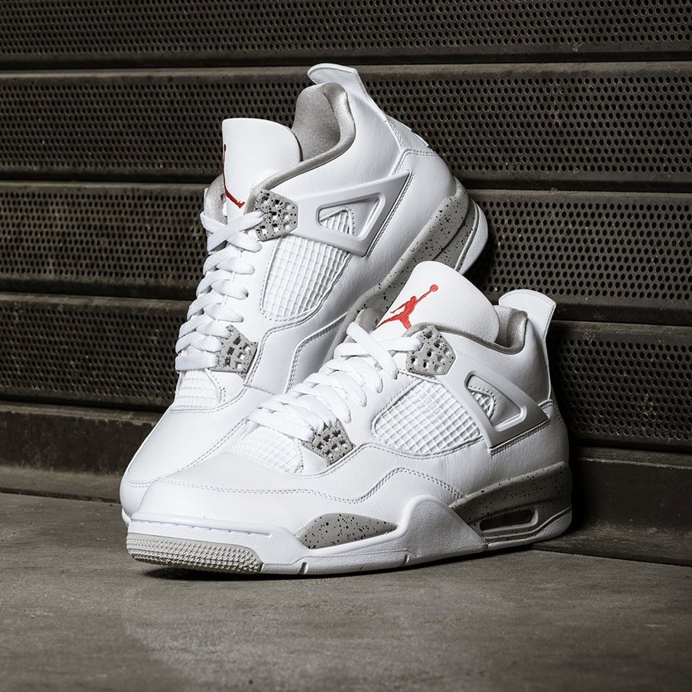 Air Jordan 4 Retro ‘White Oreo’