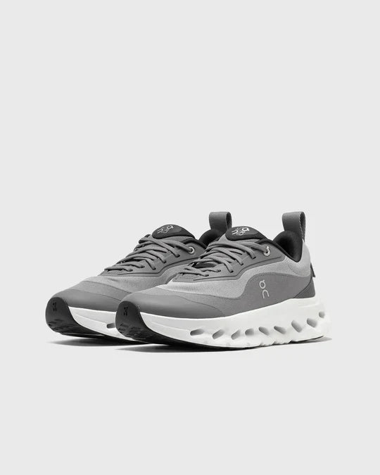 “LOEWE x On Cloudtilt running grey”