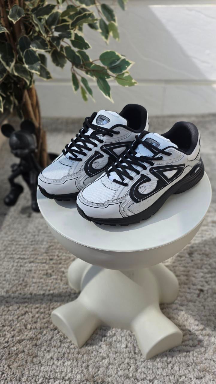 Dior  Runner Sneakers