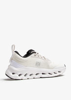 On Running Cloudtilt 2 LOEWE “Sand White”
